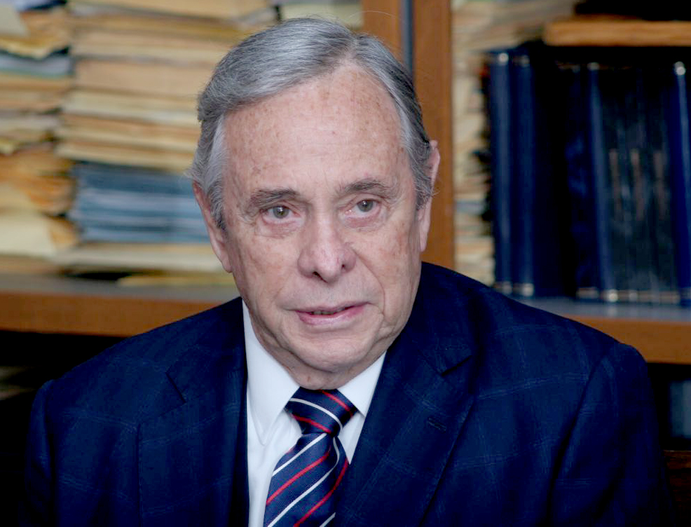 El Dr. Eduardo Castillejón García. 